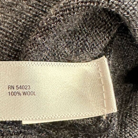 Gap Women’s Wool Dark Gray Fitted Long Sleeve V Neck Sweater - Picture 10 of 12